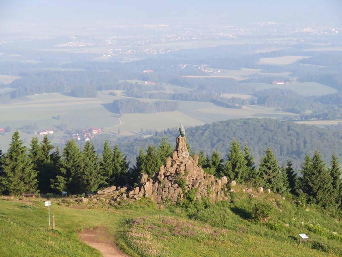 Rhöner Landhotel Haus zur Wasserkuppe Ehrenberg  Exterior foto